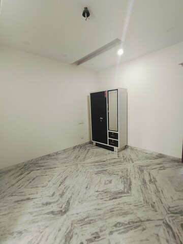 2 BHK Apartment For Rent in Sunny Enclave