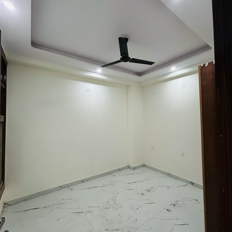 Room, upsidc site c 3 Bedroom 1350 Sq.Ft. Builder Floor In Upsidc Site C Greater Noida 8626633