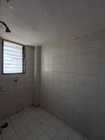 Bathroom in 1 BHK Apartment at Gokul Nagari 1, Kandivali East – for Rent