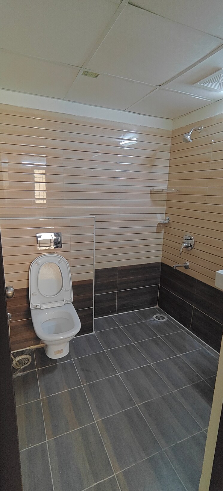 Bathroom, mti-the-fountain-head 3 Bedroom 2540 Sq.Ft. Apartment In Gachibowli Hyderabad 8626661