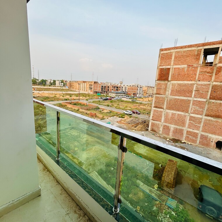Balcony, upsidc site c 3 Bedroom 1350 Sq.Ft. Builder Floor In Upsidc Site C Greater Noida 8626783