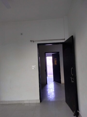 Building Lobby in 2 BHK Builder Floor at Ardee City, Sector 52 – for Rent