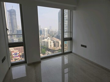 Room in 3 BHK Apartment at Lodha Kiara, Worli – for Rent