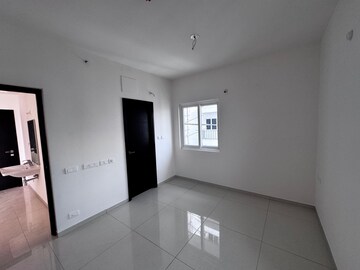 Room in 3 BHK Apartment at Rajapushpa Provincia, Narsingi – for Sale