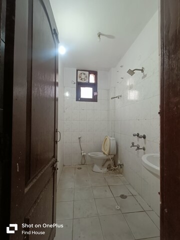 Bathroom in 1 BHK Builder Floor at Khirki Extension – for Rent
