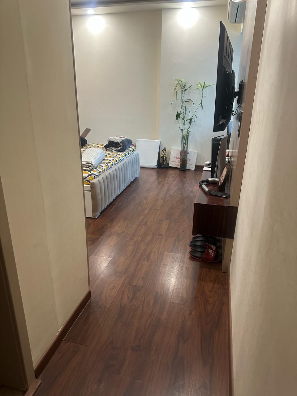 4 BHK + Servant Room,Study Room Apartment For Rent in DLF The Belaire