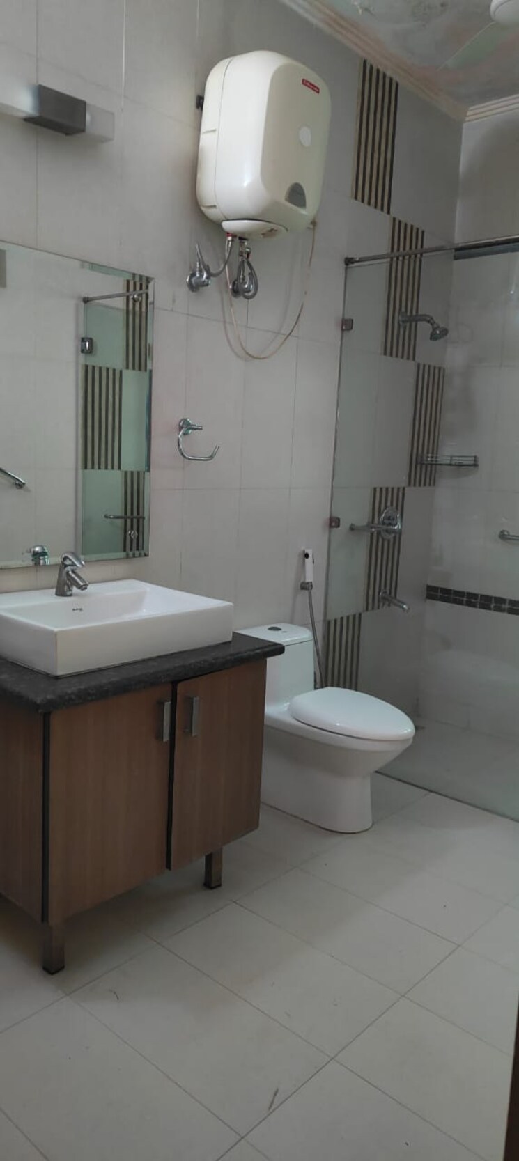 Bathroom, nirvana-country-birch-court 5 Bedroom 4500 Sq.Ft. Villa In Sector 50 Gurgaon 8627200