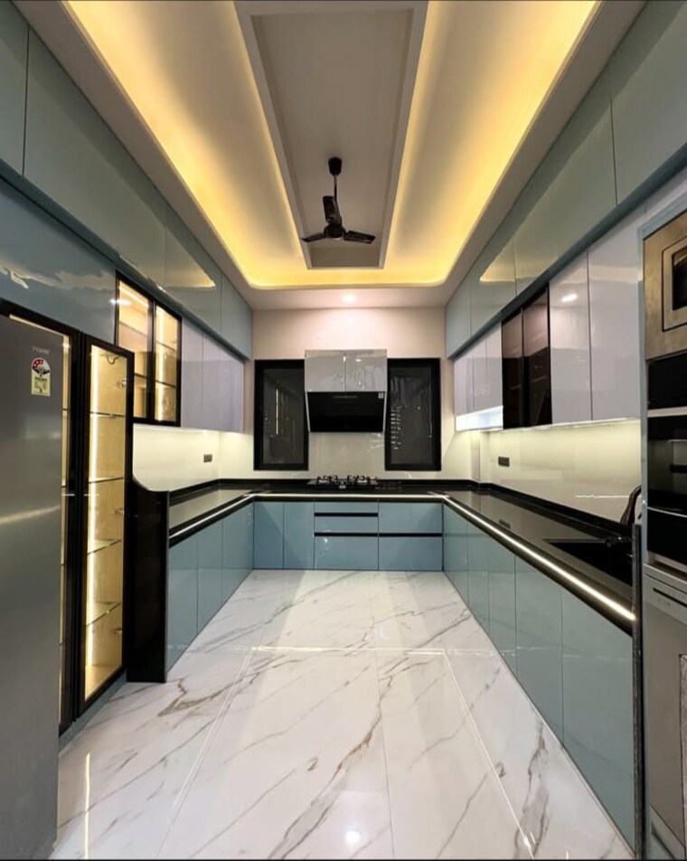 Kitchen, sector 33 3.5 Bedroom 2250 Sq.Ft. Builder Floor In Sector 33 Faridabad 8627161