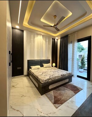 Bedroom in 3.5 BHK Builder Floor at Sector 33 – for Sale