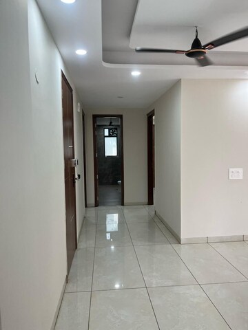 Building Lobby in 3 BHK Apartment at AEZ Aloha, Sector 57 – for Rent