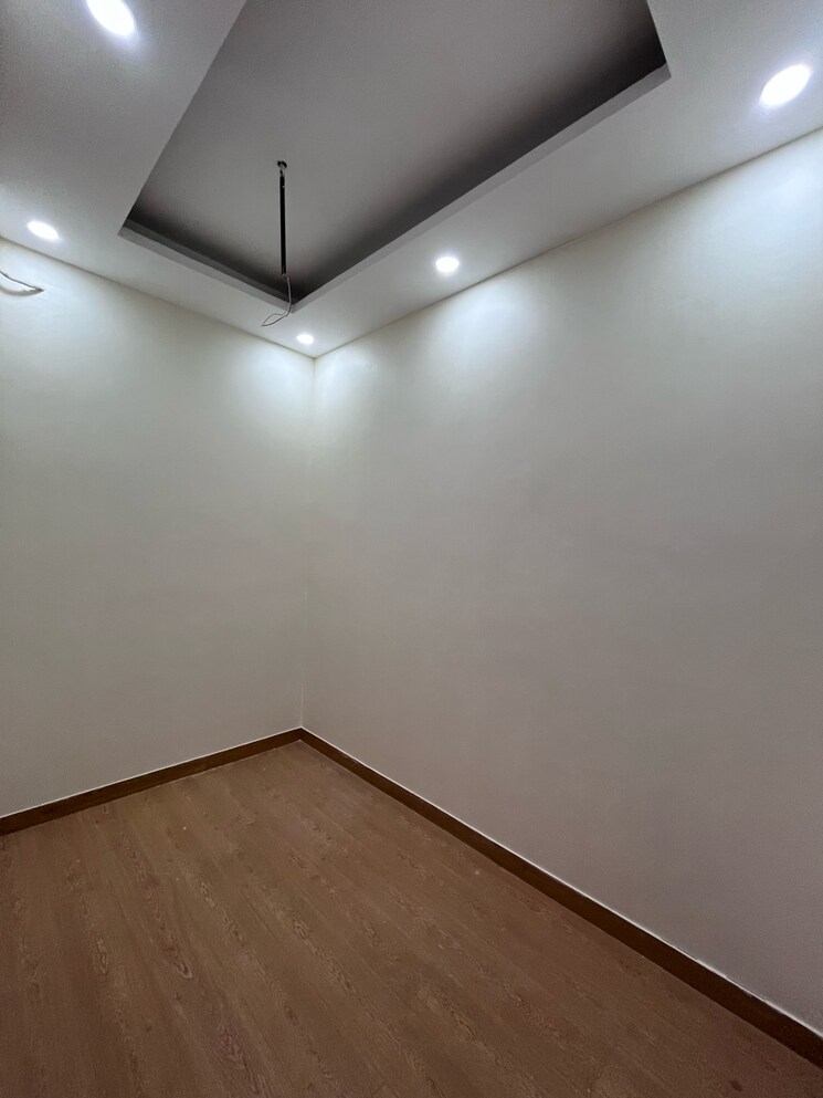 Room, unitech-south-city-1 4 Bedroom 360 Sq.Yd. Builder Floor In South City 1 Gurgaon 8627231