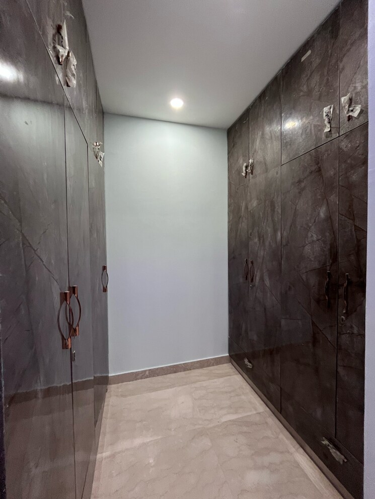 Bathroom, unitech-south-city-1 4 Bedroom 360 Sq.Yd. Builder Floor In South City 1 Gurgaon 8627231