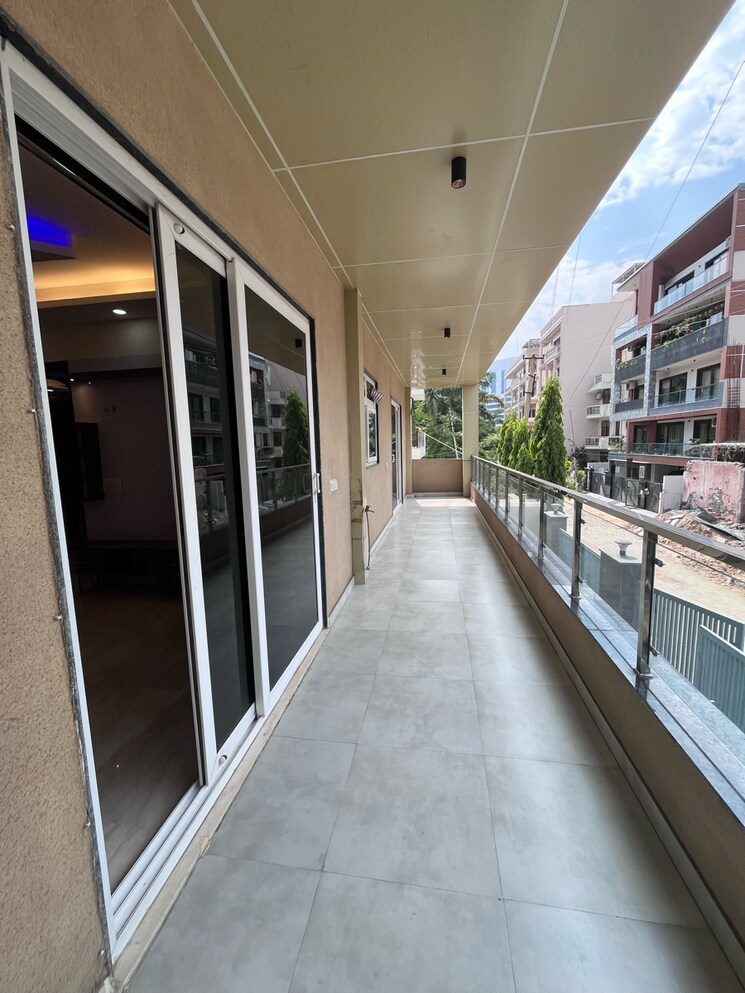 Balcony, unitech-south-city-1 4 Bedroom 360 Sq.Yd. Builder Floor In South City 1 Gurgaon 8627231