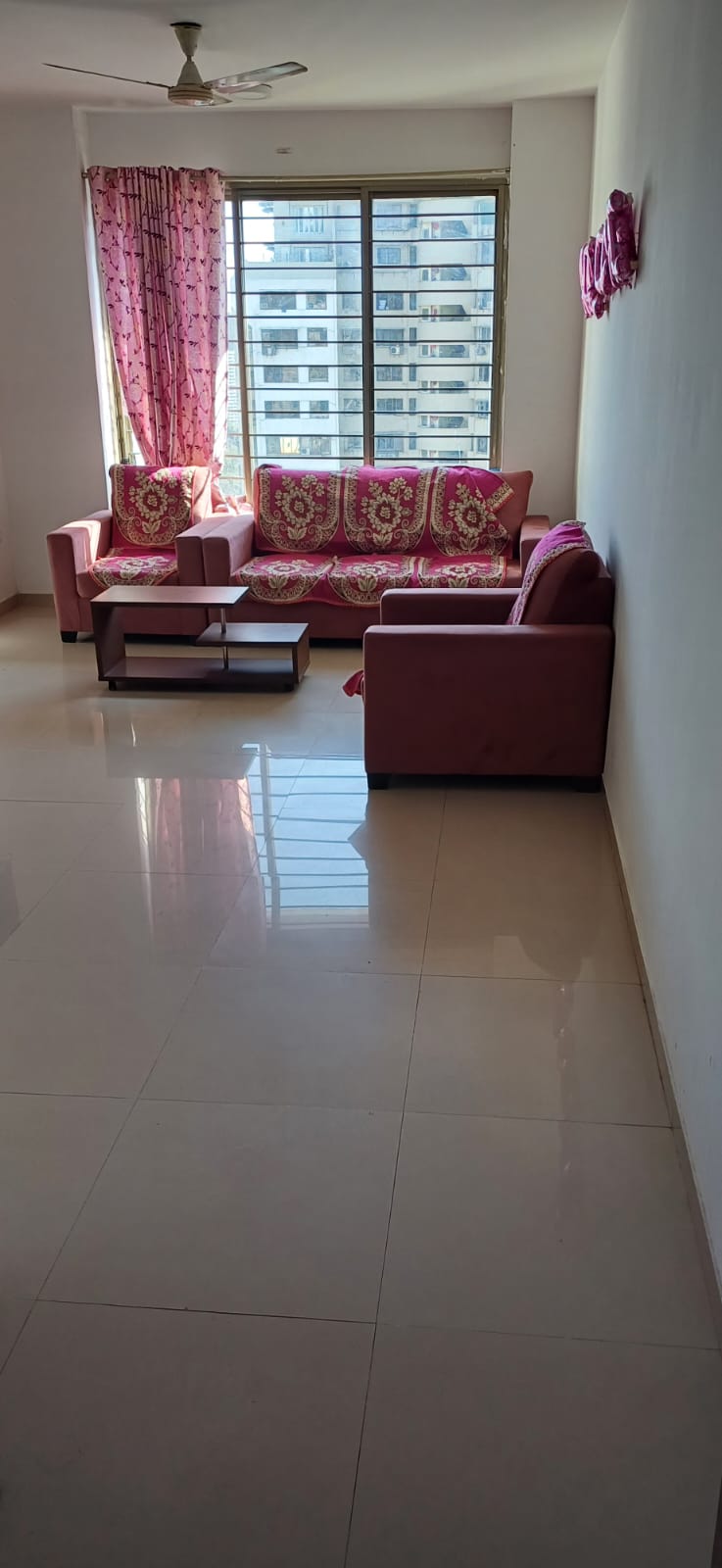 2 BHK 1080 Sq.Ft. Apartment in Oberoi Realty Park View