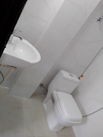 Bathroom in 1 RK Builder Floor at Sector 54 – for Rent