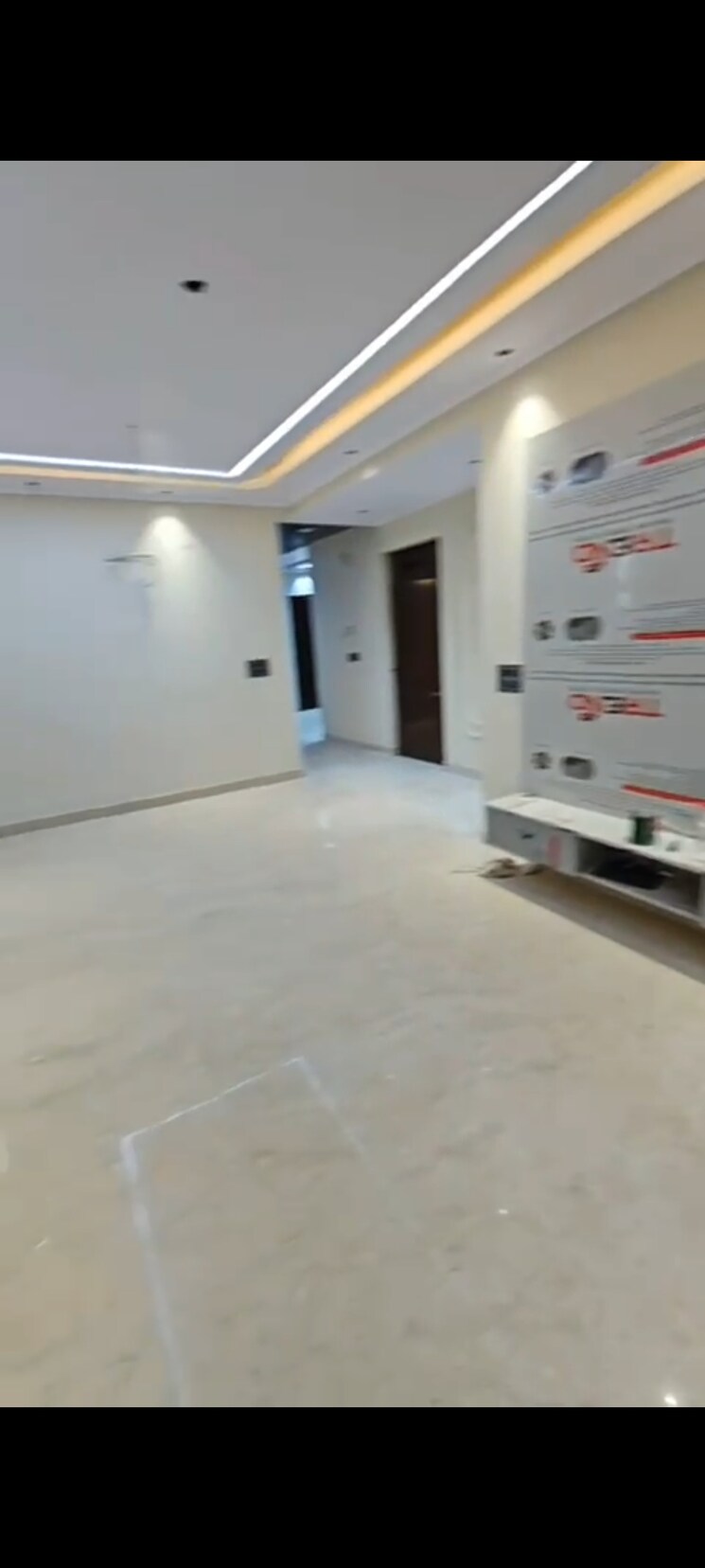  Parking, ashok nagar 2.5 Bedroom 900 Sq.Ft. Builder Floor In Ashok Nagar Delhi 8627291