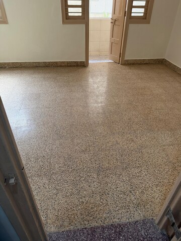 2 BHK Apartment For Rent in Navjivan Colony, Mahim