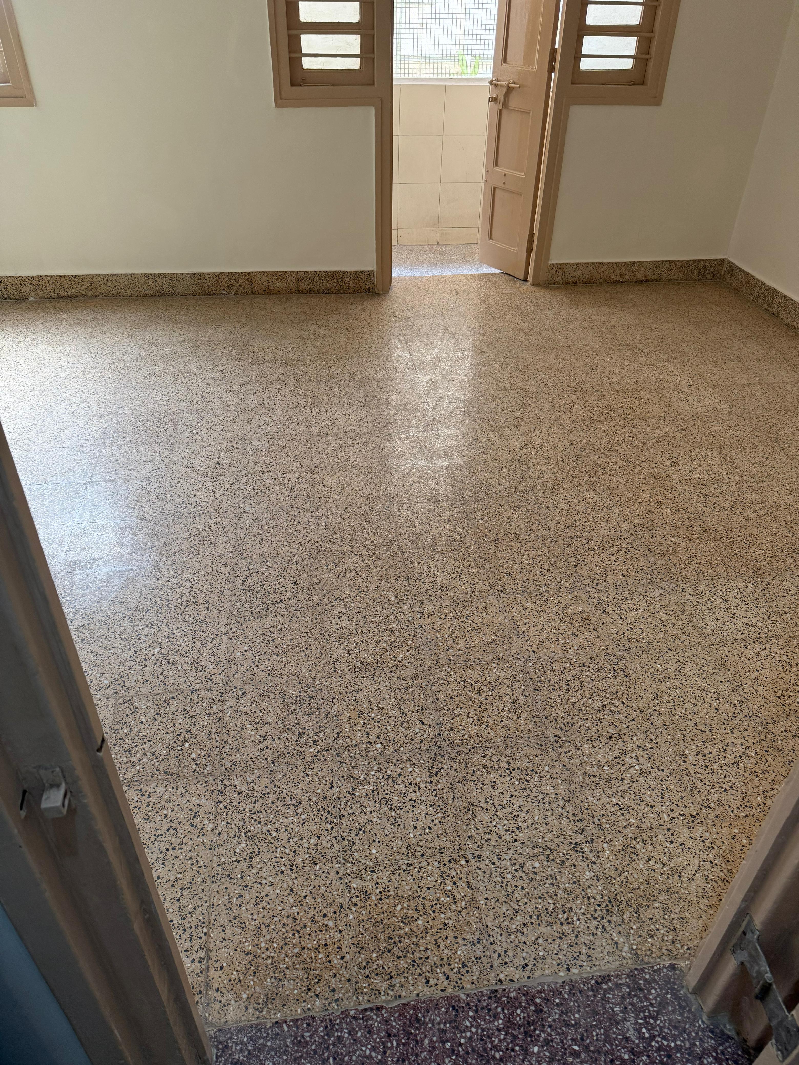 2 BHK Apartment For Rent in Navjivan Colony