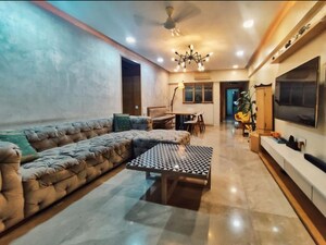 2 BHK Apartment For Sale in Maker Kundan Gardens, Juhu