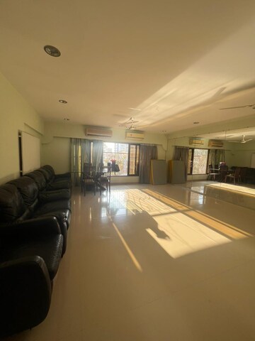 1 BHK Apartment For Sale in Shyamkunj Apartment, Santacruz East