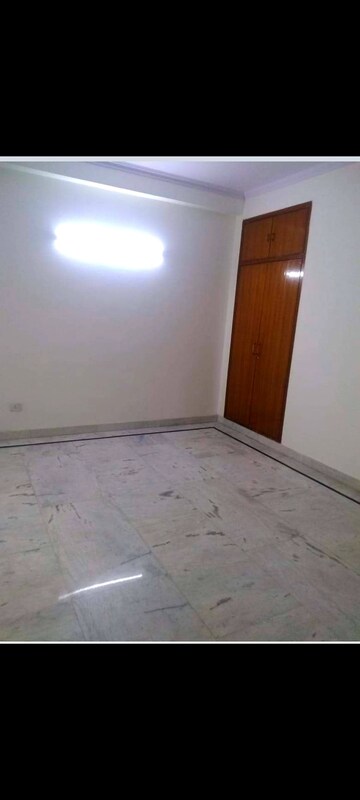 Room in 3 BHK Builder Floor at Khirki Extension – for Rent