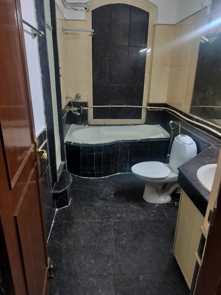 Team Area, eros-rosewood-city 3 Bedroom 3200 Sq.Ft. Builder Floor In Sector 49 Gurgaon 8627381