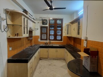 Living Room in 3 BHK Builder Floor at Eros Rosewood City, Sector 49 – for Rent