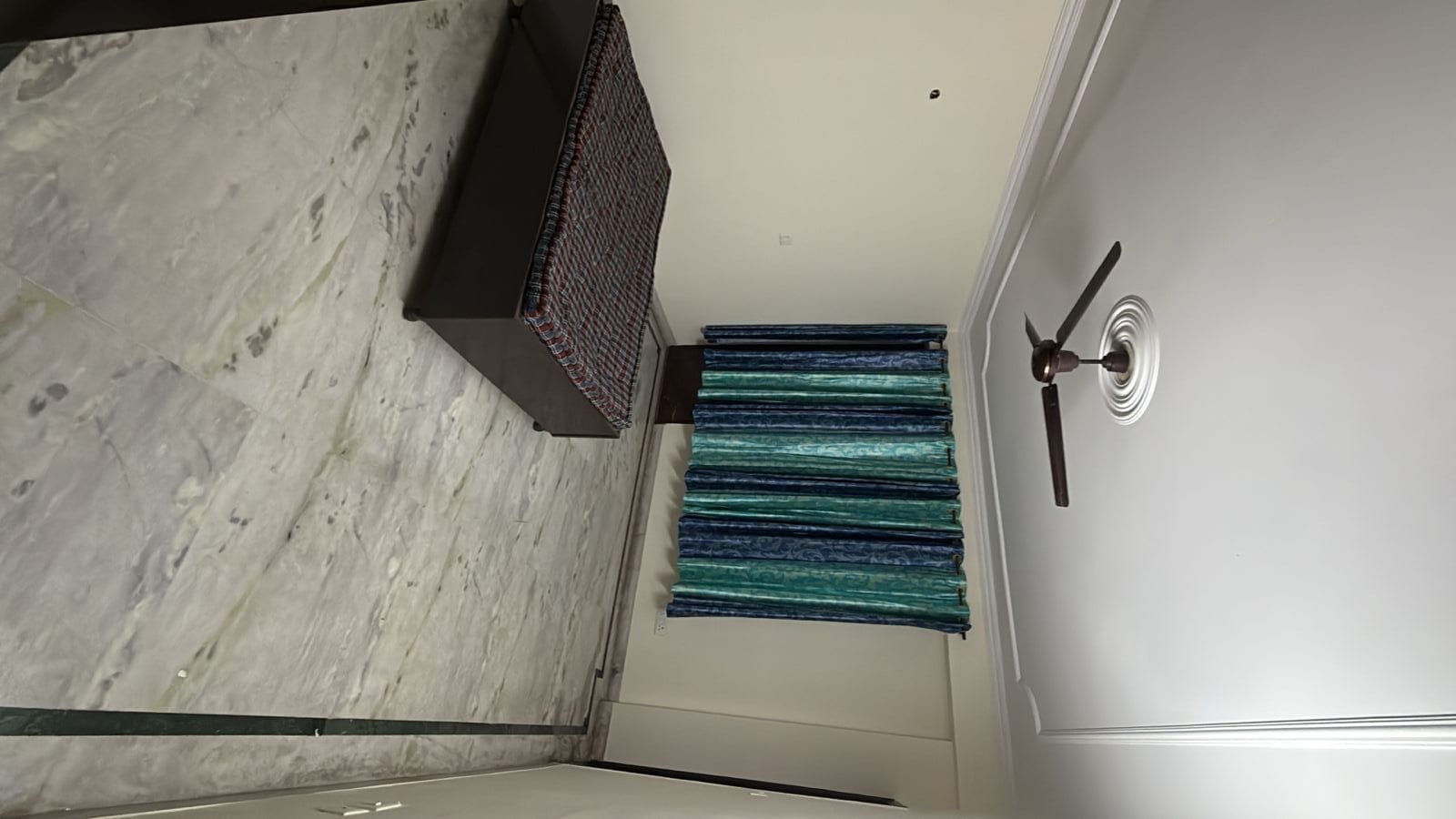 3 BHK 2200 Sq.Ft. Apartment in Gail CGHS