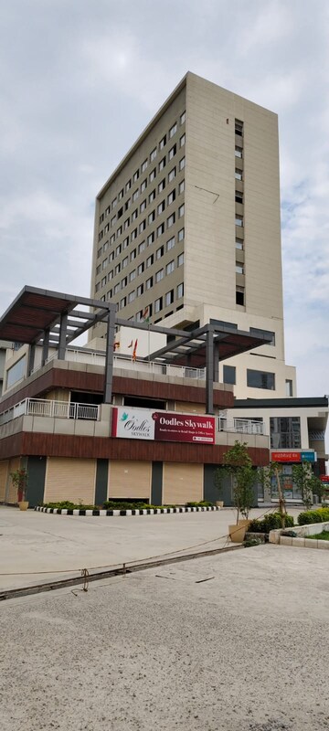  Shop – Exterior View View at 83 Avenue Oodles Sky Walk, Sector 83 - for Rent