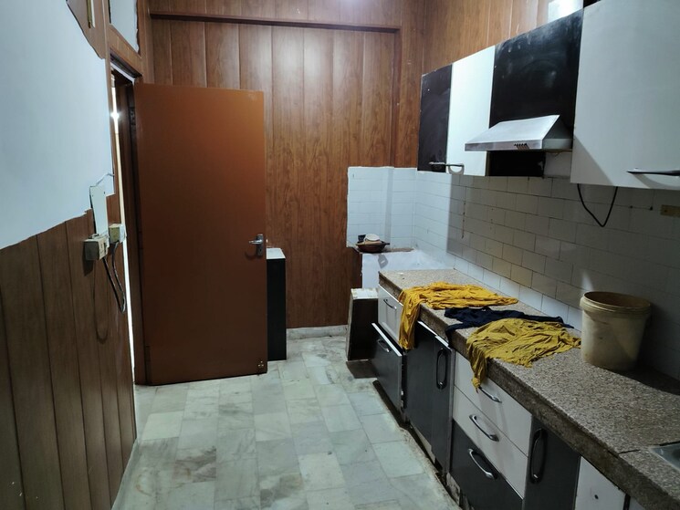 Kitchen, hazratganj 3 Bedroom 1800 Sq.Ft. Apartment In Hazratganj Lucknow 8627548