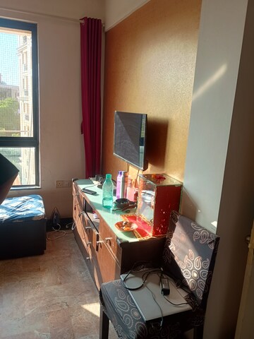 Furnished Amenities in 1 BHK Apartment at Hiranandani Estate Oyster, Ghodbunder Road – for Sale