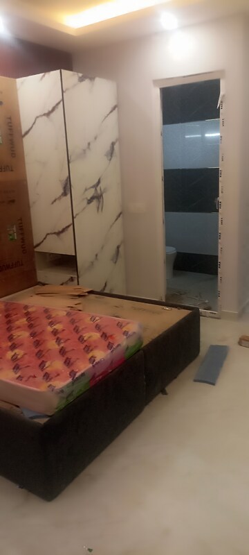 Bedroom in 1 RK Builder Floor at SS 100, Sector 49 – for Rent