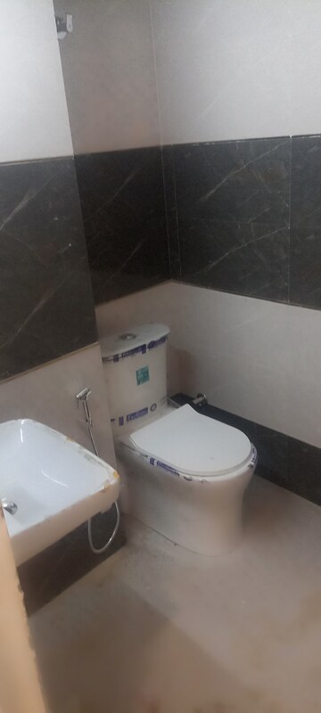 Bathroom in 1 RK Builder Floor at SS 100, Sector 49 – for Rent