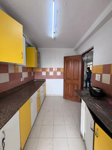 Kitchen in 3 BHK Apartment at Hamlin Apartment, Sector 43 – for Rent