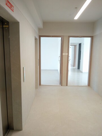 Room in 3 BHK Apartment at Andheri East – for Sale