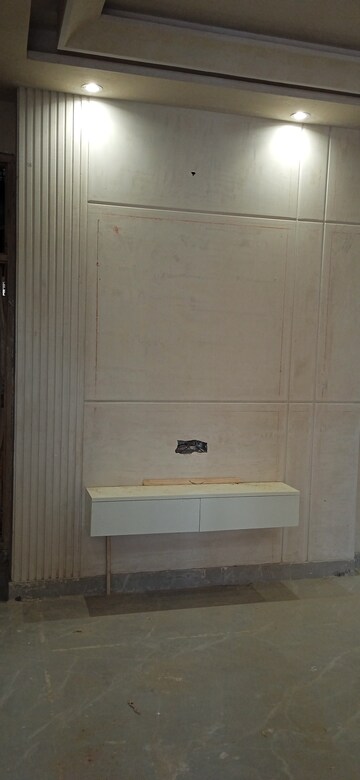 Bathroom in 2 BHK Builder Floor at Igi Airport Area – for Sale