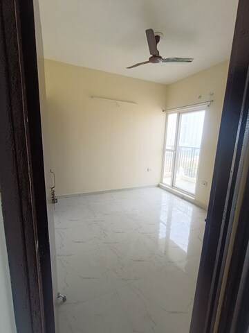 Room in 3 BHK Apartment at Pivotal Paradise, Sector 62 – for Rent