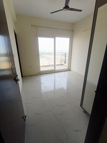 Room in 3 BHK Apartment at Pivotal Paradise, Sector 62 – for Rent