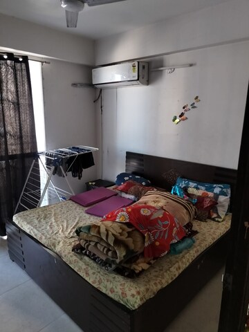 Bedroom in 2 BHK Apartment at Signature Global Andour Height, Sector 71 – for Rent