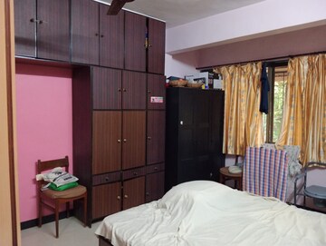Bedroom in 3 BHK Builder Floor at Andheri East – for Sale