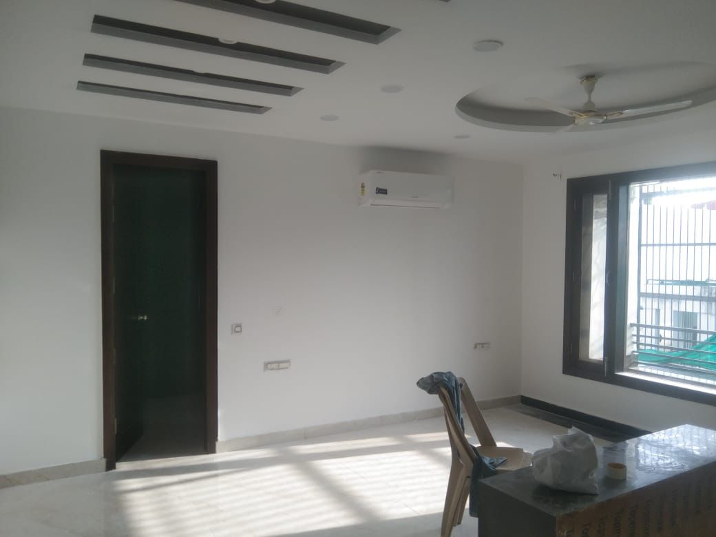 4 BHK + Servant Room Builder Floor For Rent in Eros Rosewood City