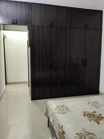 2 BHK Apartment For Rent in Sagar Avenue, Santacruz East
