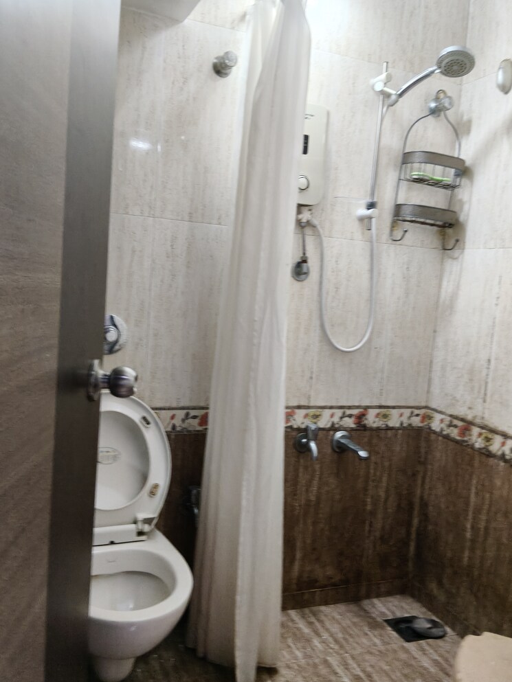 Bathroom, sagar-avenue 3 Bedroom 1350 Sq.Ft. Apartment In Santacruz East Mumbai 8627885
