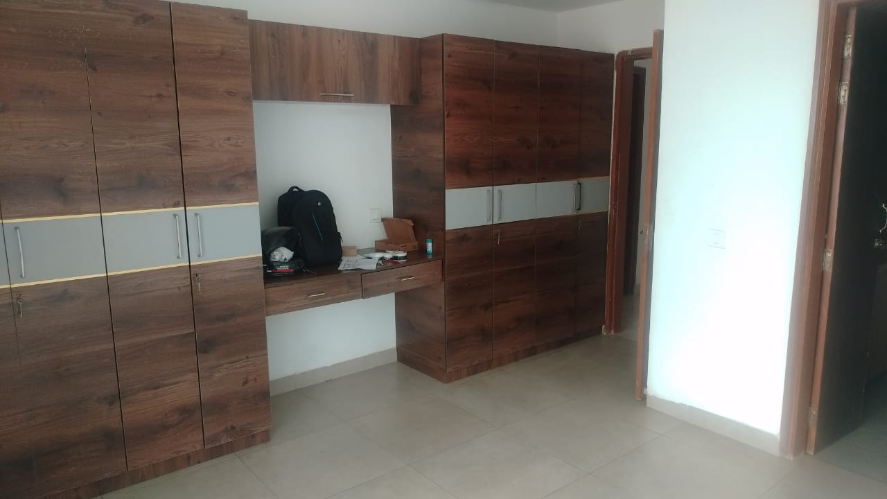2 BHK Apartment For Rent in SS The Leaf