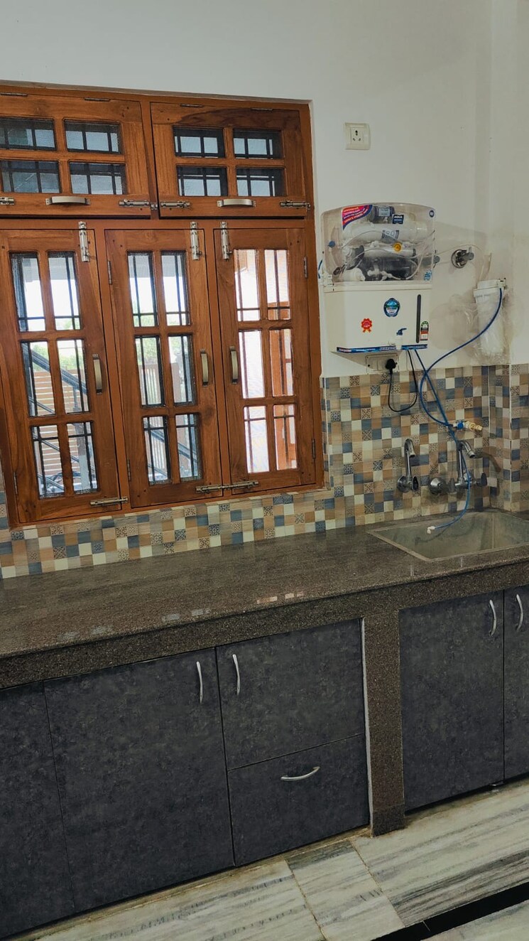 Kitchen, sushant golf city 3 Bedroom 2000 Sq.Ft. Independent House In Sushant Golf City Lucknow 8627831