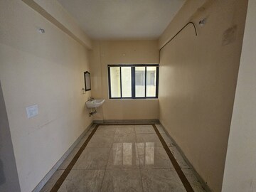 Room in 3 BHK Apartment at Bariatu – for Rent
