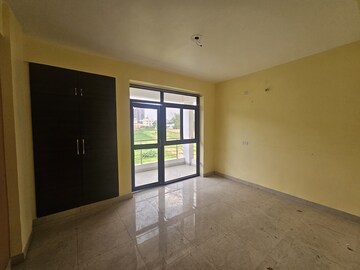 Room in 3 BHK Apartment at Bariatu – for Rent
