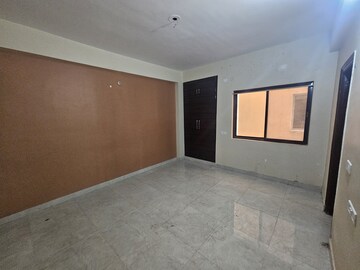 Room in 3 BHK Apartment at Bariatu – for Rent