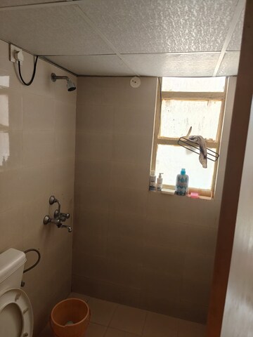 Room in 4 BHK Independent House at Palam Vihar – for Rent