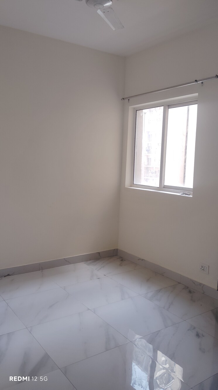 Room, paras-tierea 3 Bedroom 1285 Sq.Ft. Apartment In Sector 137 Noida 8627851